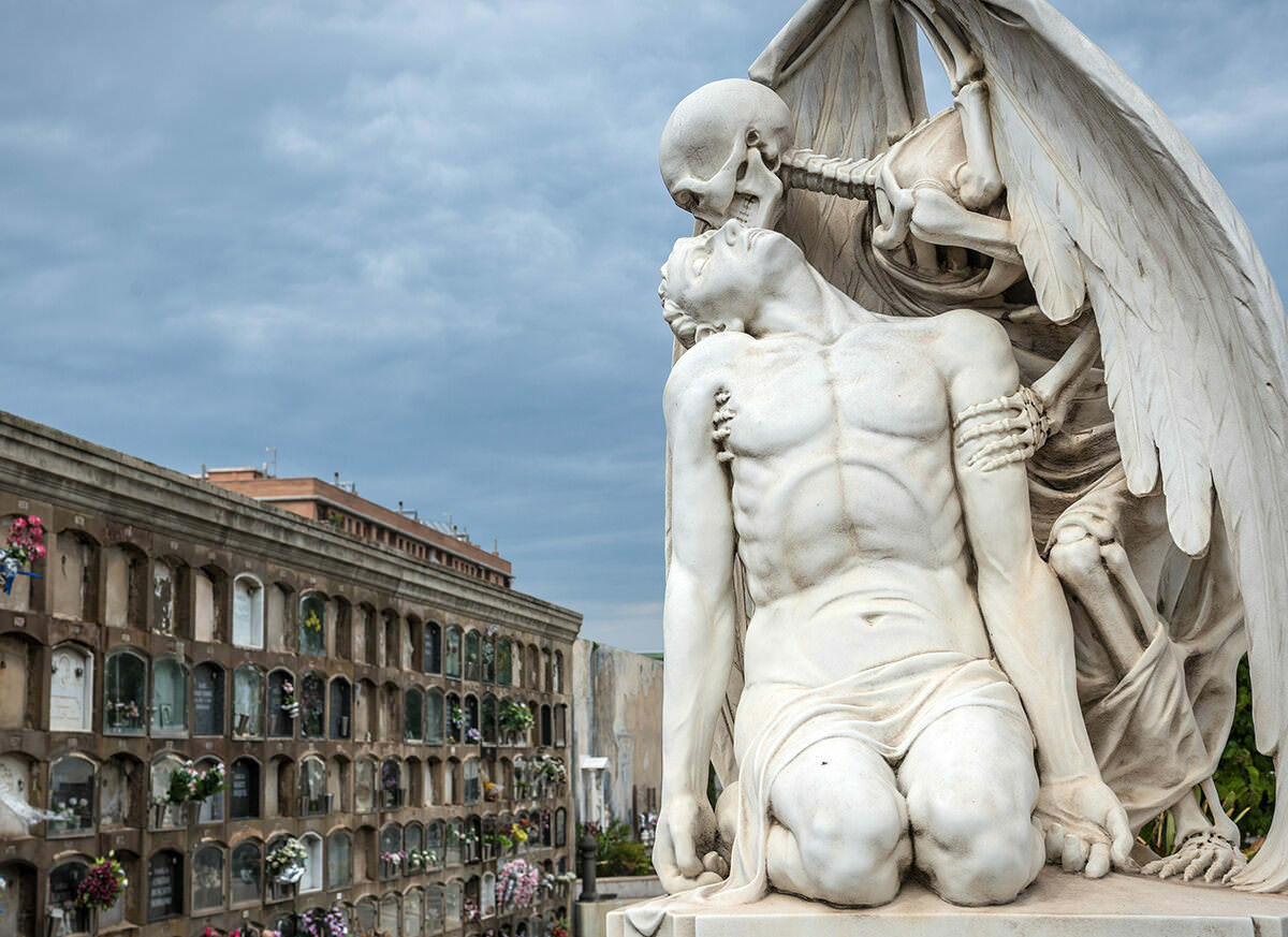 The Kiss of Death, Spain